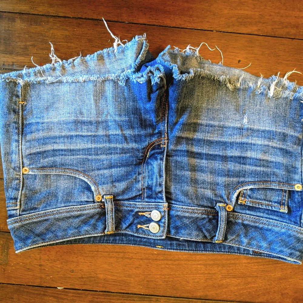 American Eagle Stretch Double Button Jean Shorts. - image 1